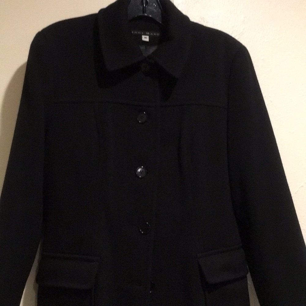 Beautiful, fun coat